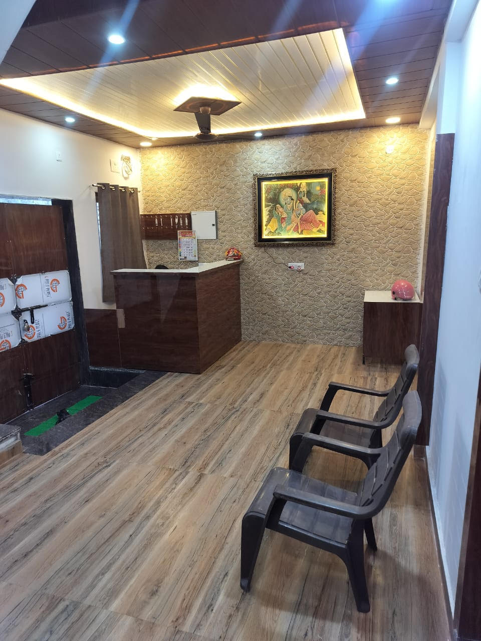 Saket Nikunj HomeStay Reception